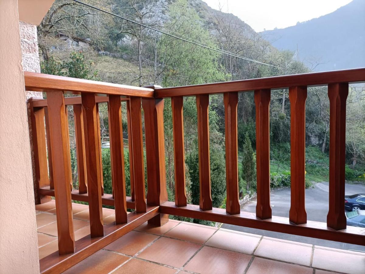 Caño La Salmonera Cangas De Onis מראה חיצוני תמונה