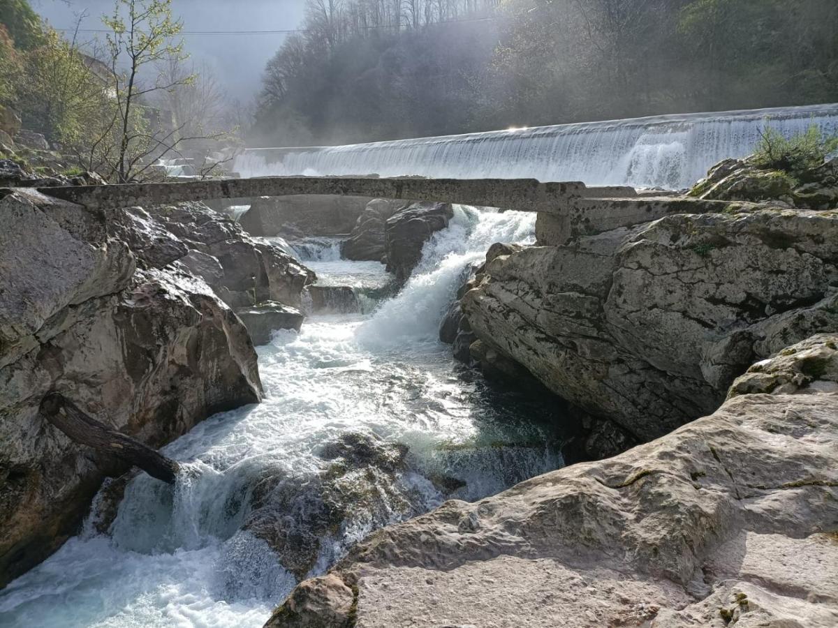 Caño La Salmonera Cangas De Onis מראה חיצוני תמונה