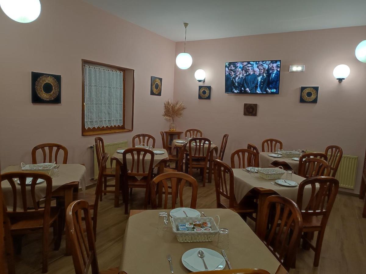 Caño La Salmonera Cangas De Onis מראה חיצוני תמונה